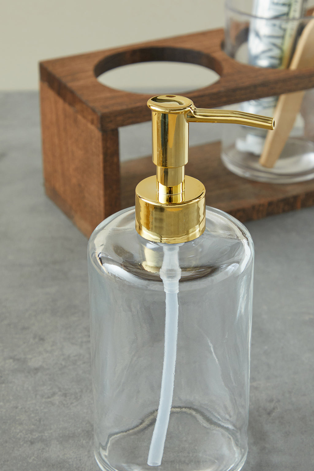 Pure Model Ahşap Stantlı Cam Sıvı Sabunluk ve Diş Fırçalık Banyo Seti